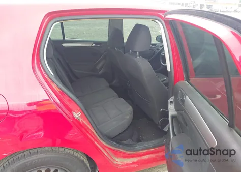 2013 Volkswagen Golf 2.5L 4-Door z USA, uszkodzony, nr VIN WVWDB7AJXDW140264